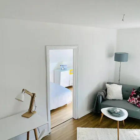 Felix Living 7, Gruppenwohnung Mit Oberhausblick, Dachterrasse&parkplatz Apartment *